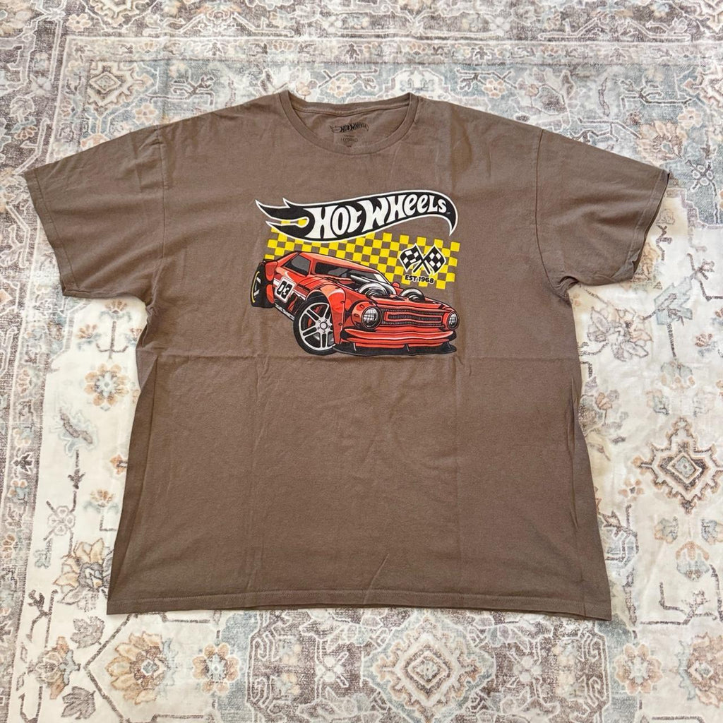 Hot Wheels T-Shirt in Brown Size XL