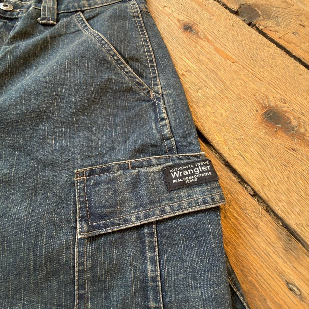 Wrangler Dark Wash Denim Cargo Shorts W30