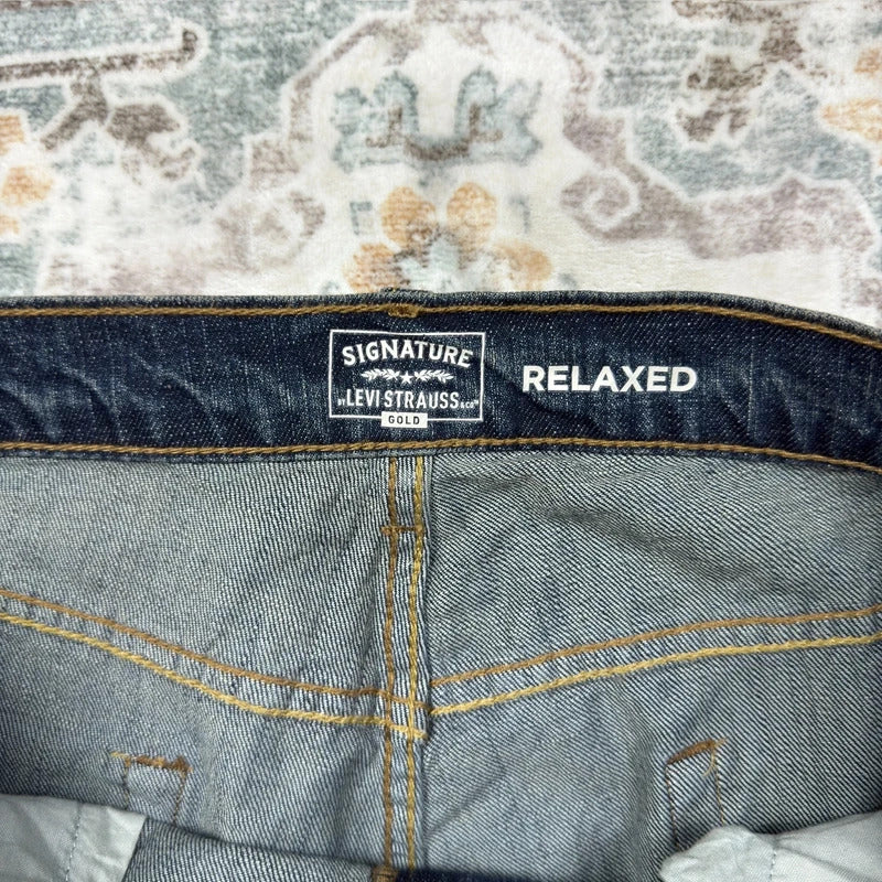 Levi’s Signature Relaxed Fit Dark Wash Jeans W36