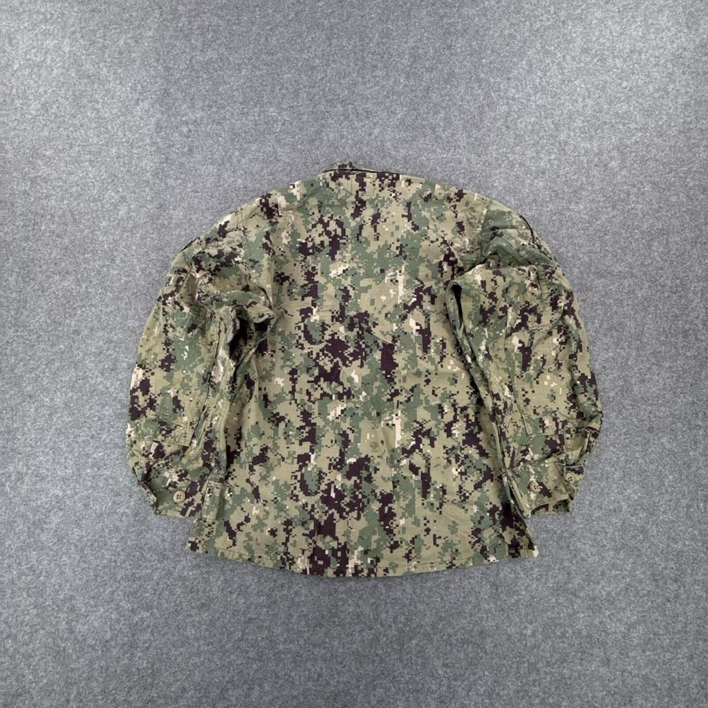 Navy camo jacket with patches #camouflage