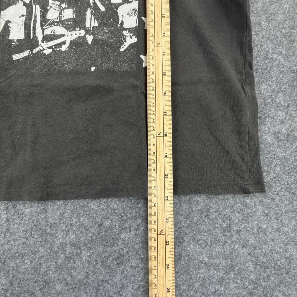 Ramones tee in grey