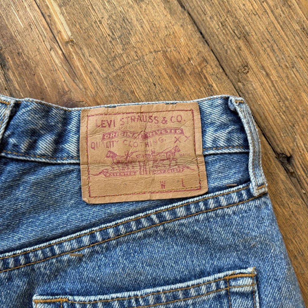 Levi's Women’s High Waist Denim Booty Shorts W25