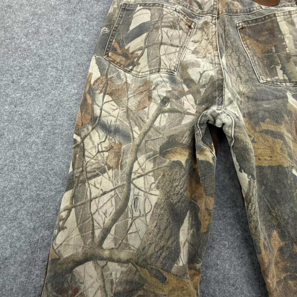 Brown and tan camo pants with adjustable waist #outdoorstyle