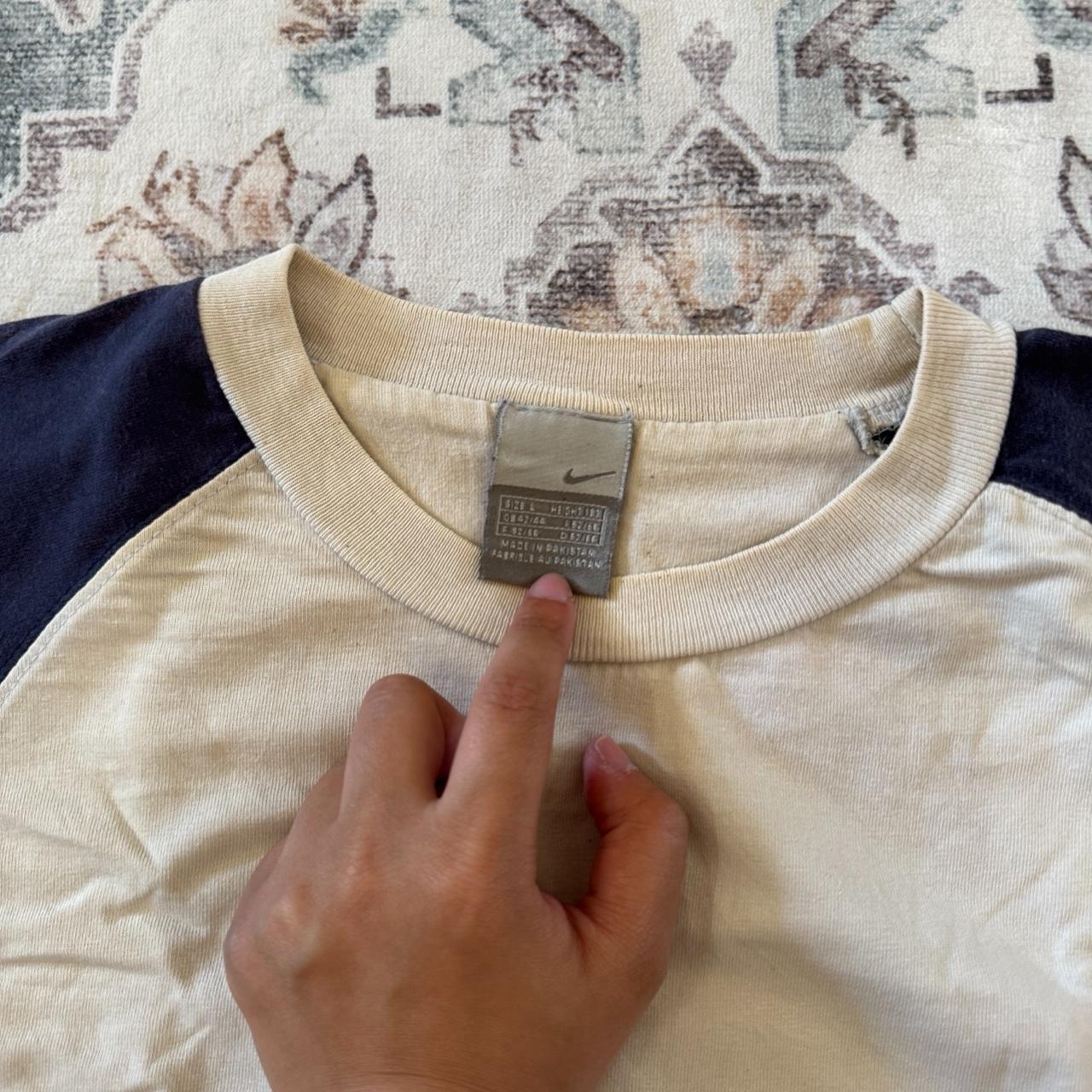Nike Navy and Cream Vintage Style T-Shirt Size L