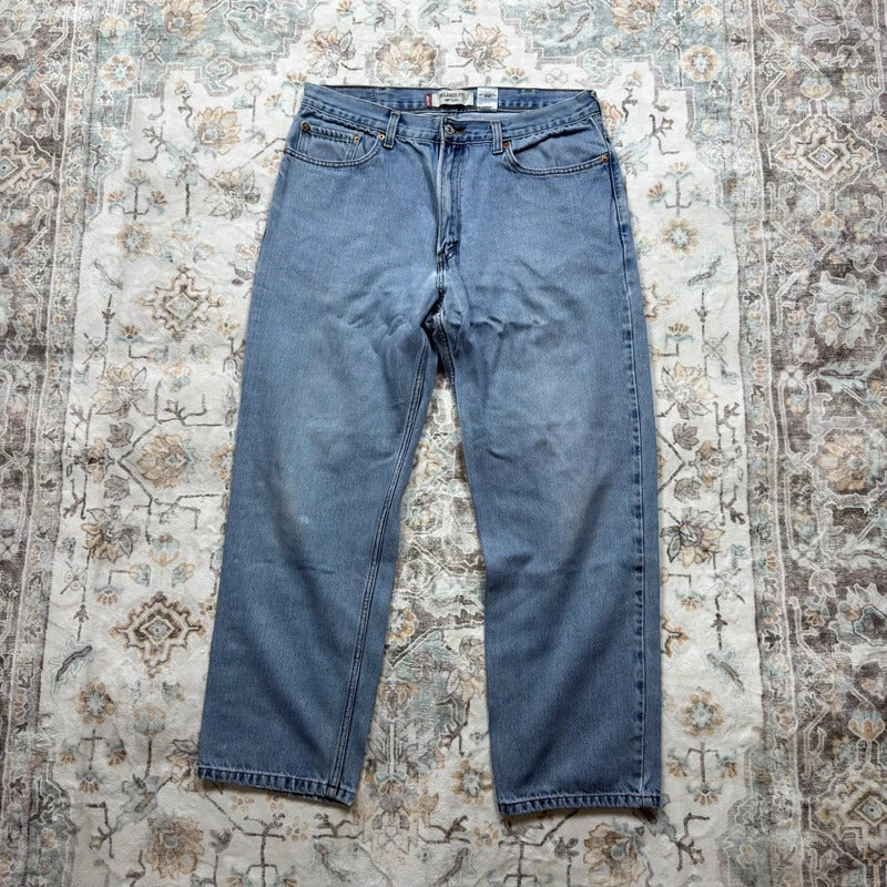 Levi’s 550 Medium Wash Blue Jeans W38 L32