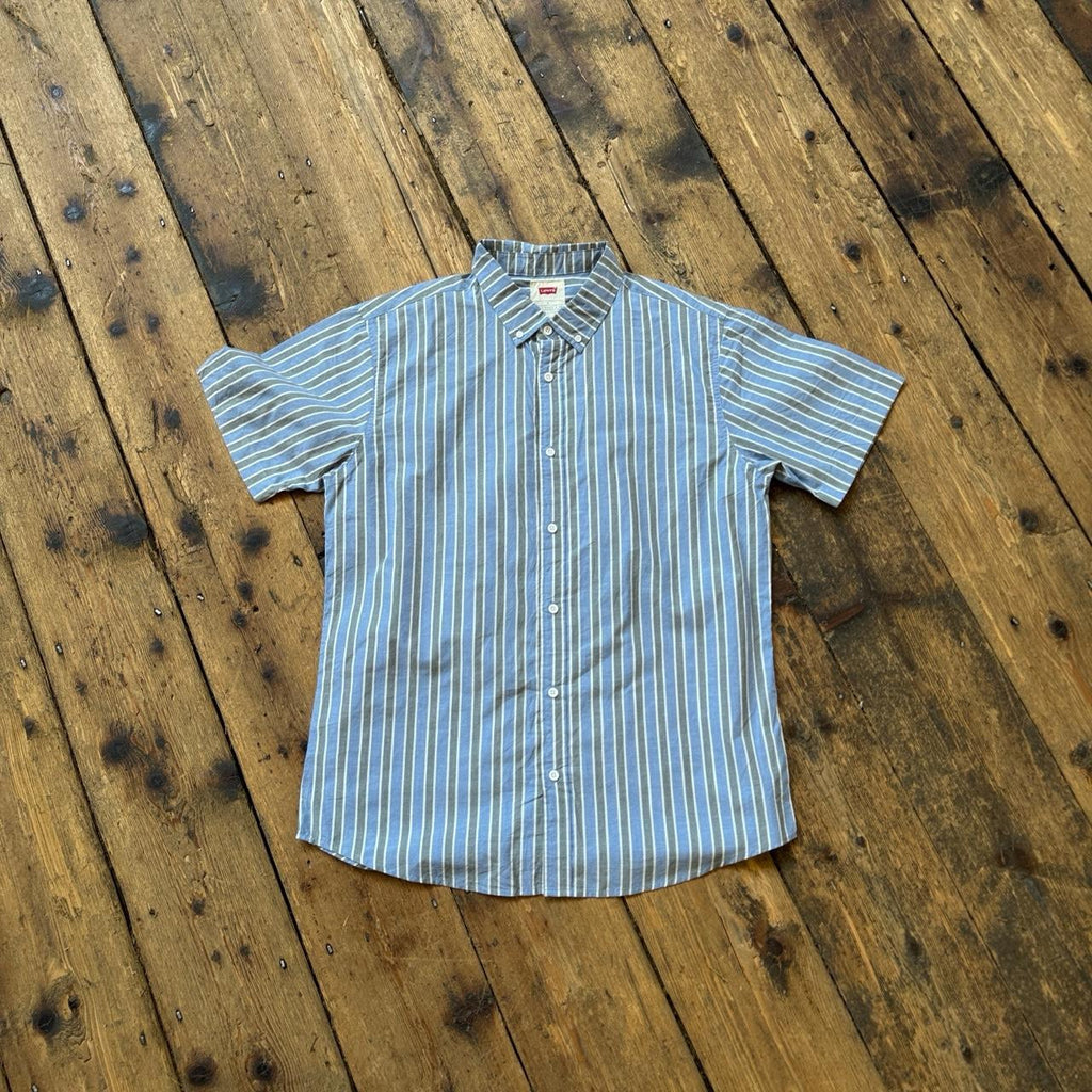 Levi's Strauss and Co Blue and Gray Striped Short-sleeved Button-up Shirt Size L