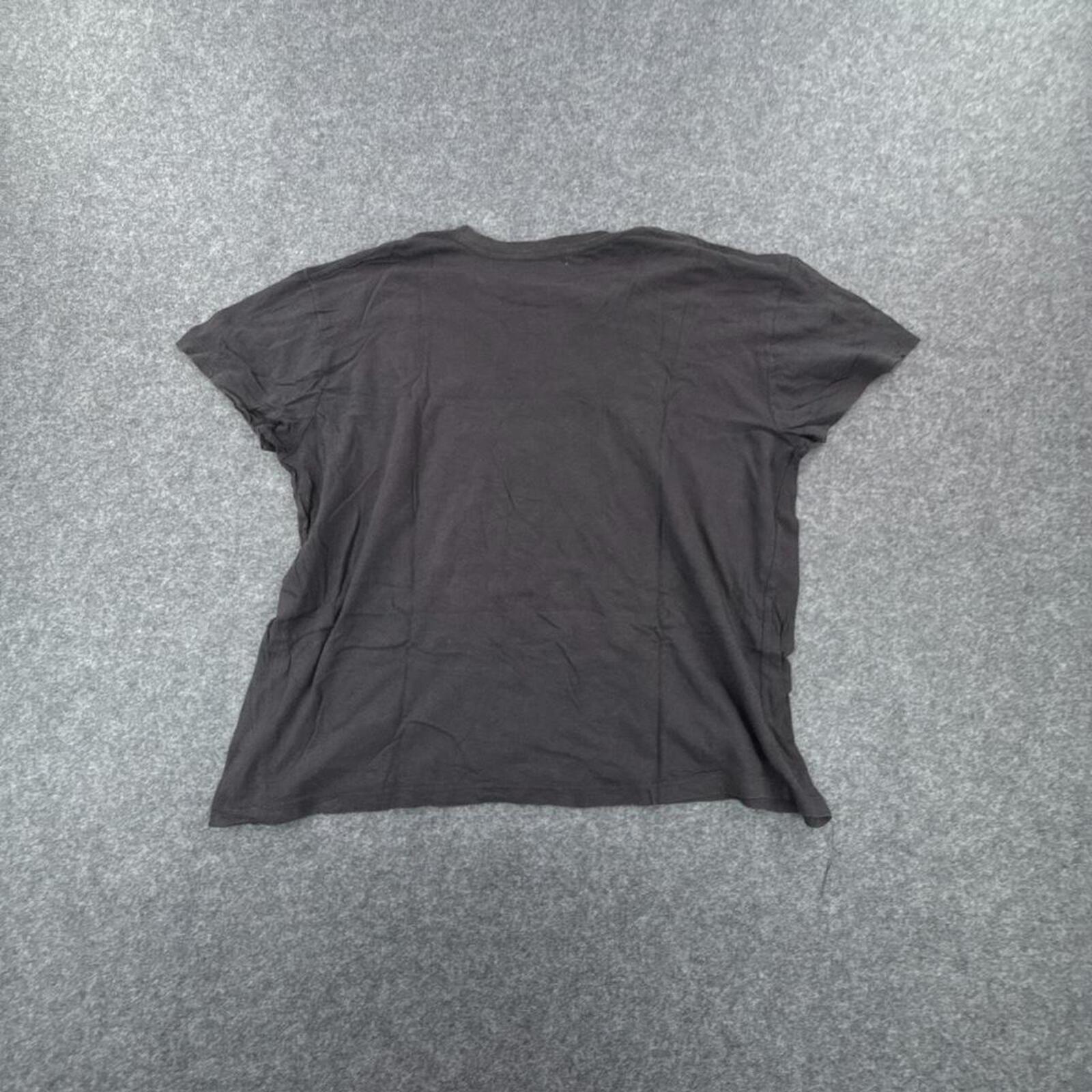 Black Fender Guitar T-shirt #Fender #Guitar