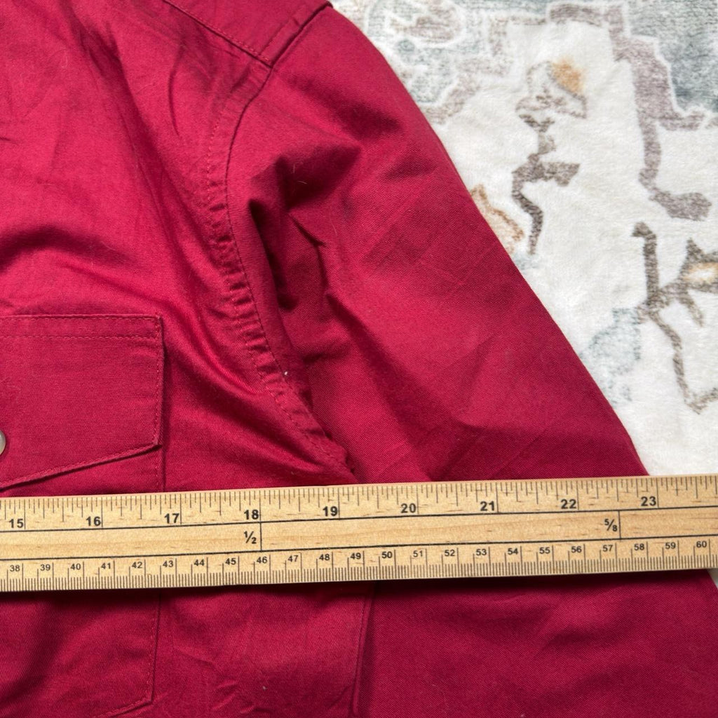 Wrangler Button-up Long-sleeved Shirt in Red Size S