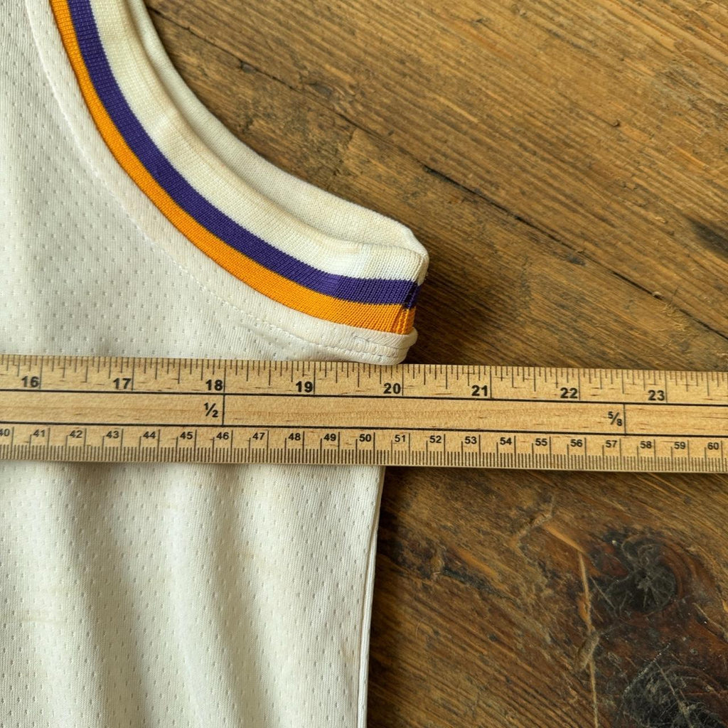 Nike NBA LeBron James Lakers Jersey in White Size 48