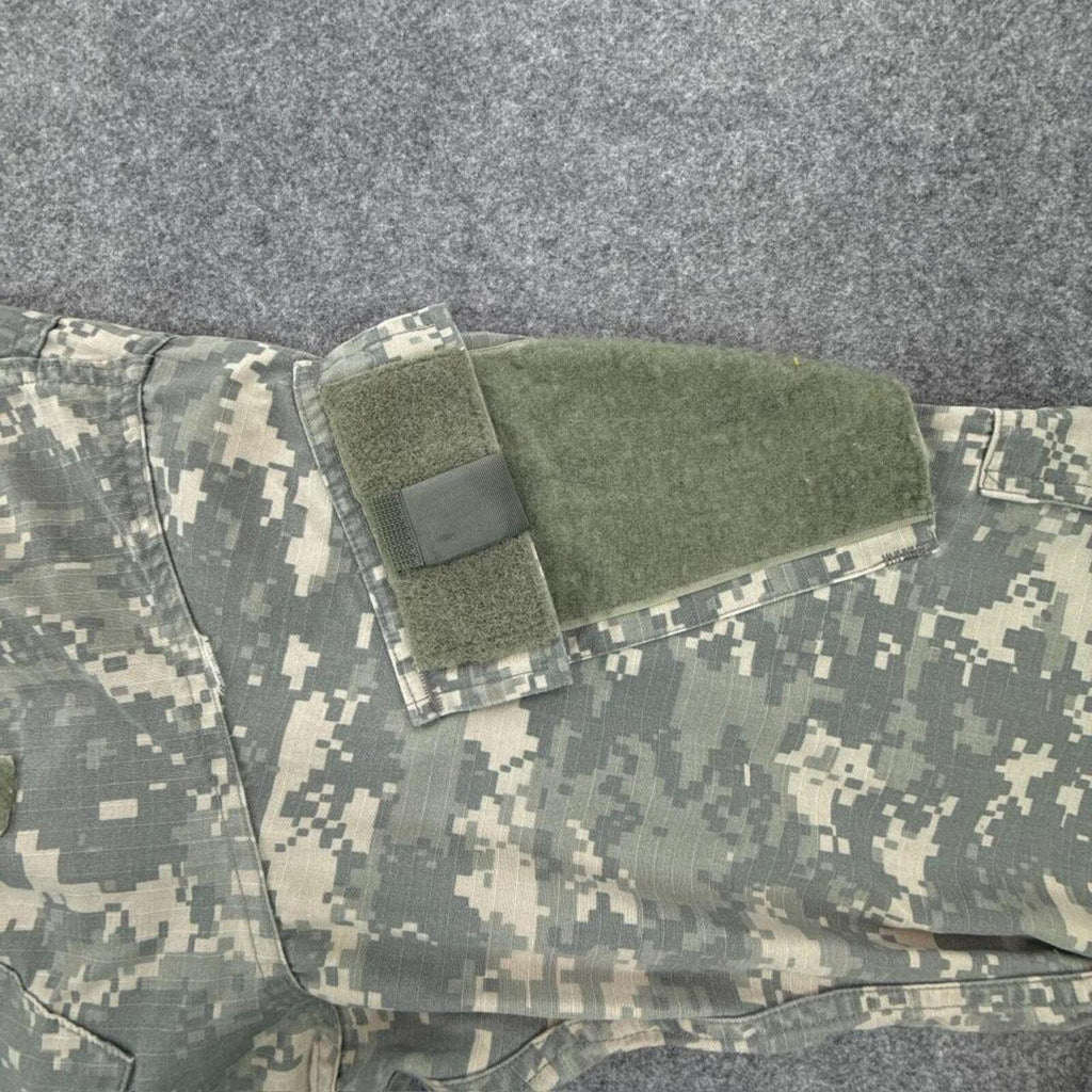 Khaki and green camo army jacket #camouflage