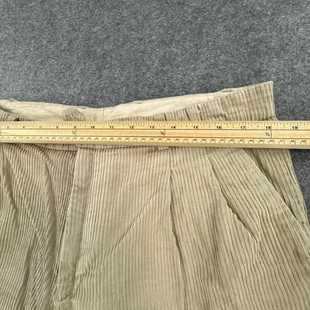 Cream corduroy trousers #corduroytrousers