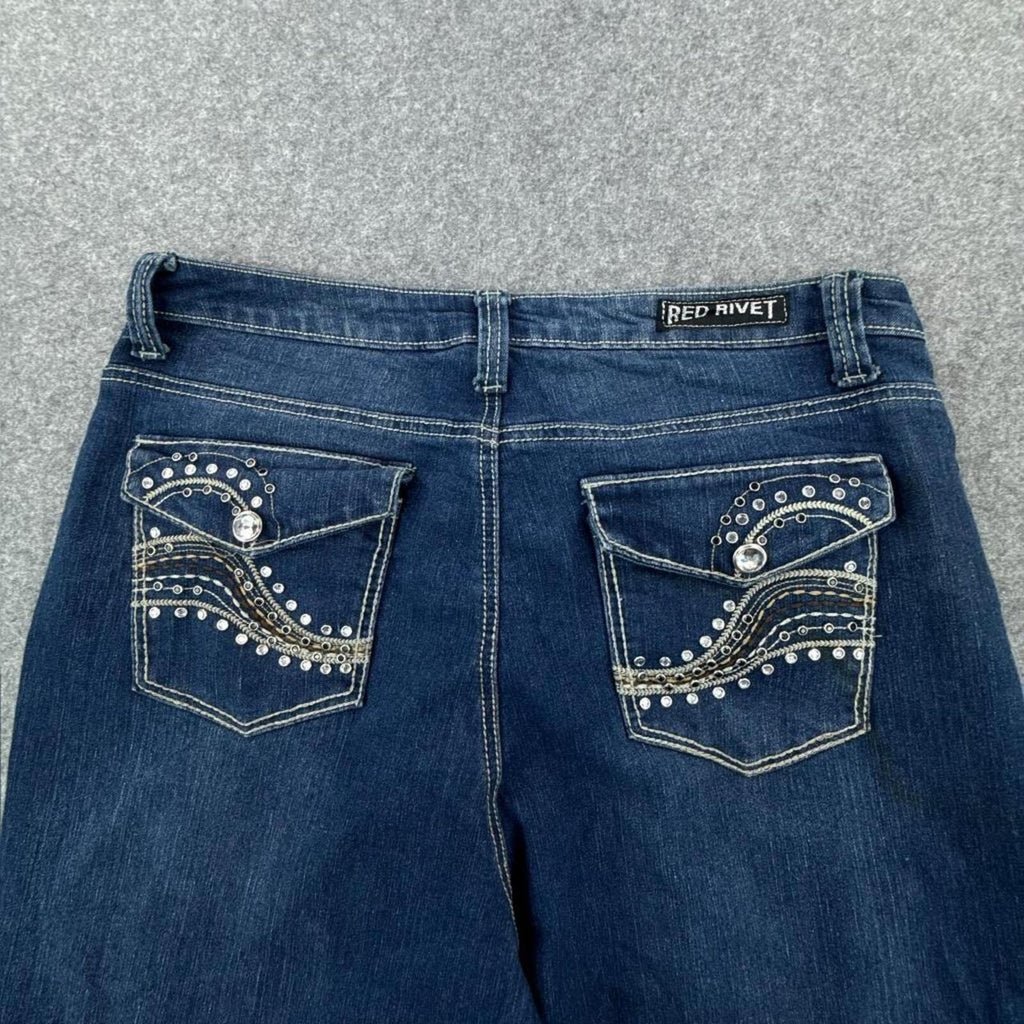 Red Rivet mid-rise skinny jeans with studded details #y2kfashion #grungevibes
