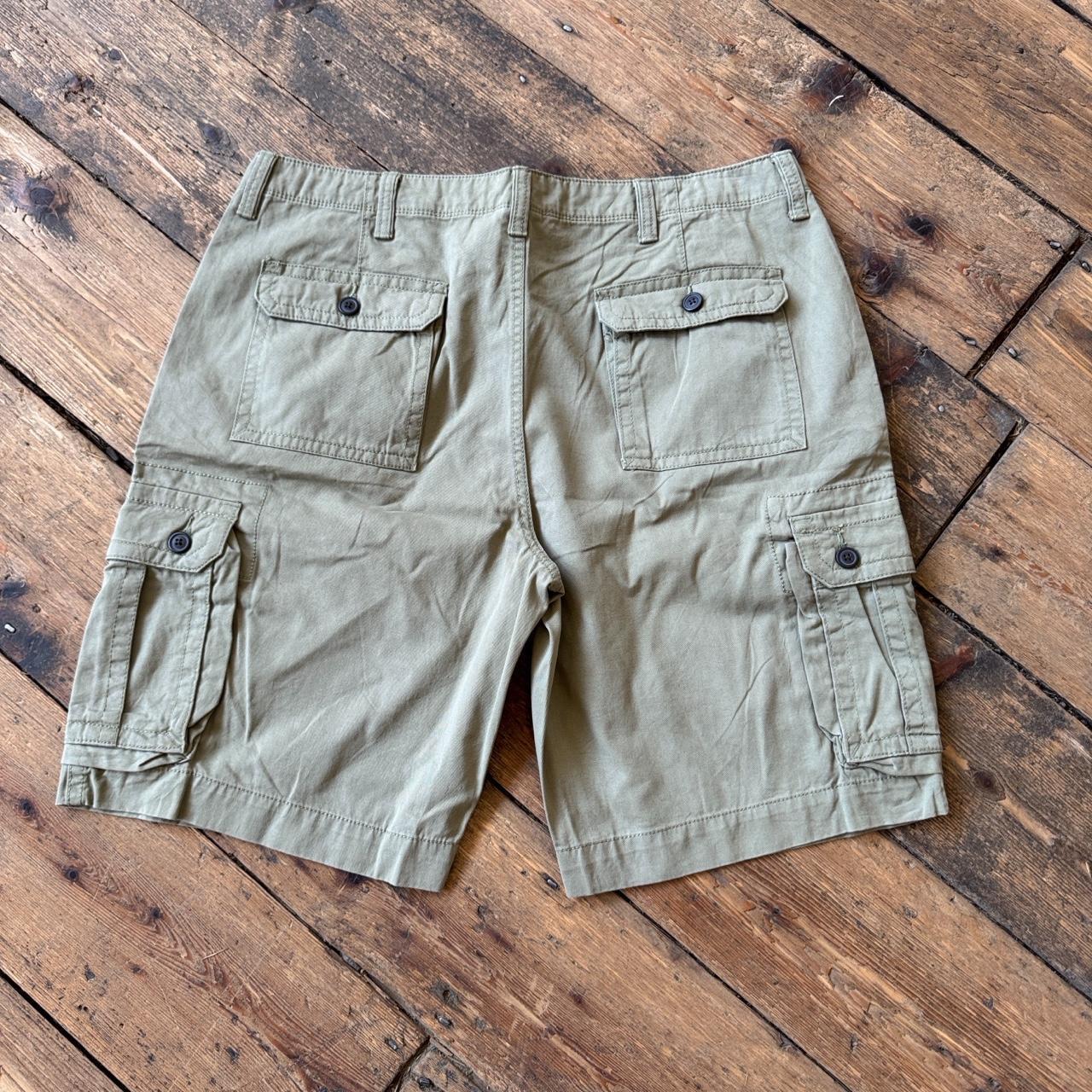 Arizona Classic Fit Cargo Shorts in Light Green W36