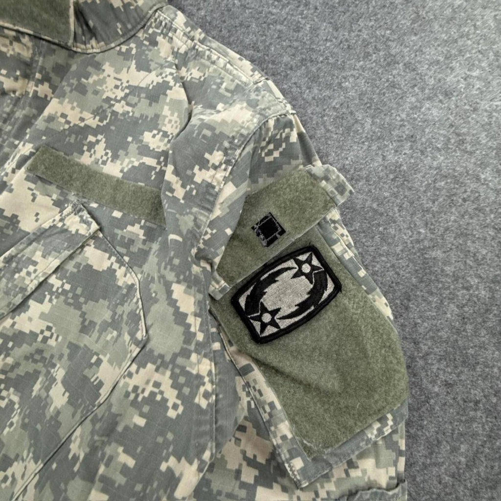 Army camo jacket with patches #militaryinspired