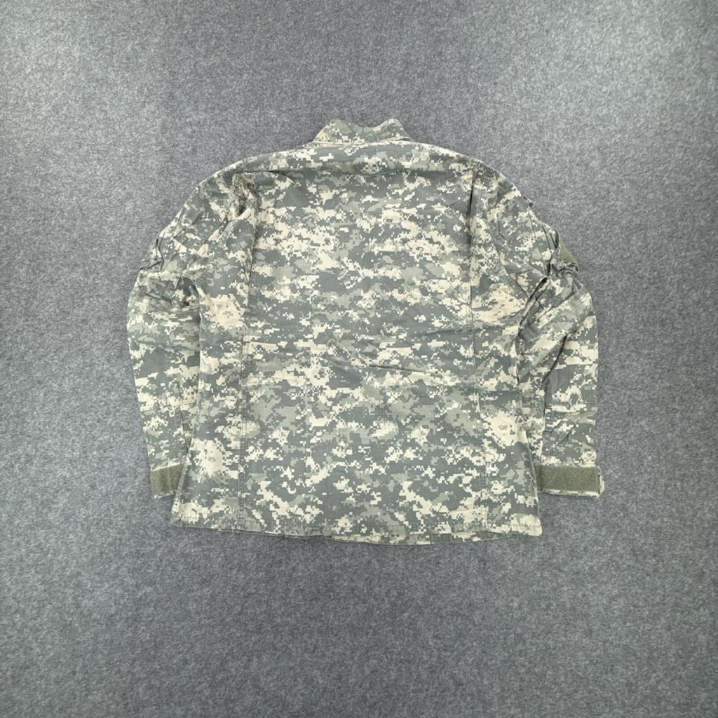 Army camo jacket with patches #militaryinspired