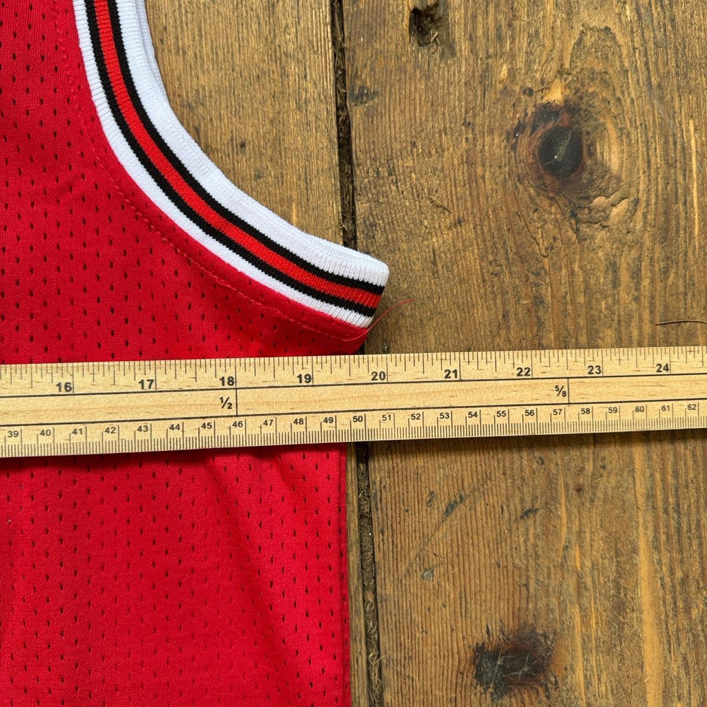 Mitchell & Ness Hardwood Classics NBA Scottie Pippen Chicago Bulls Jersey Size S