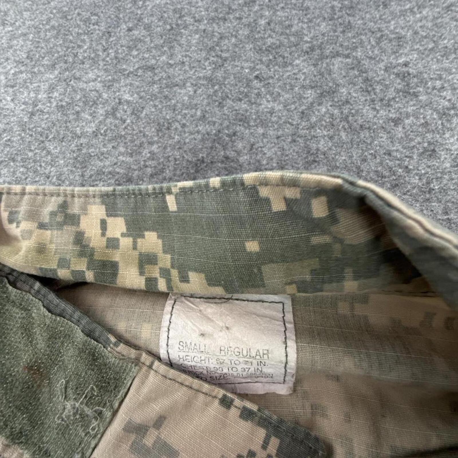 Khaki and green camo military jacket #streetwear #techwear