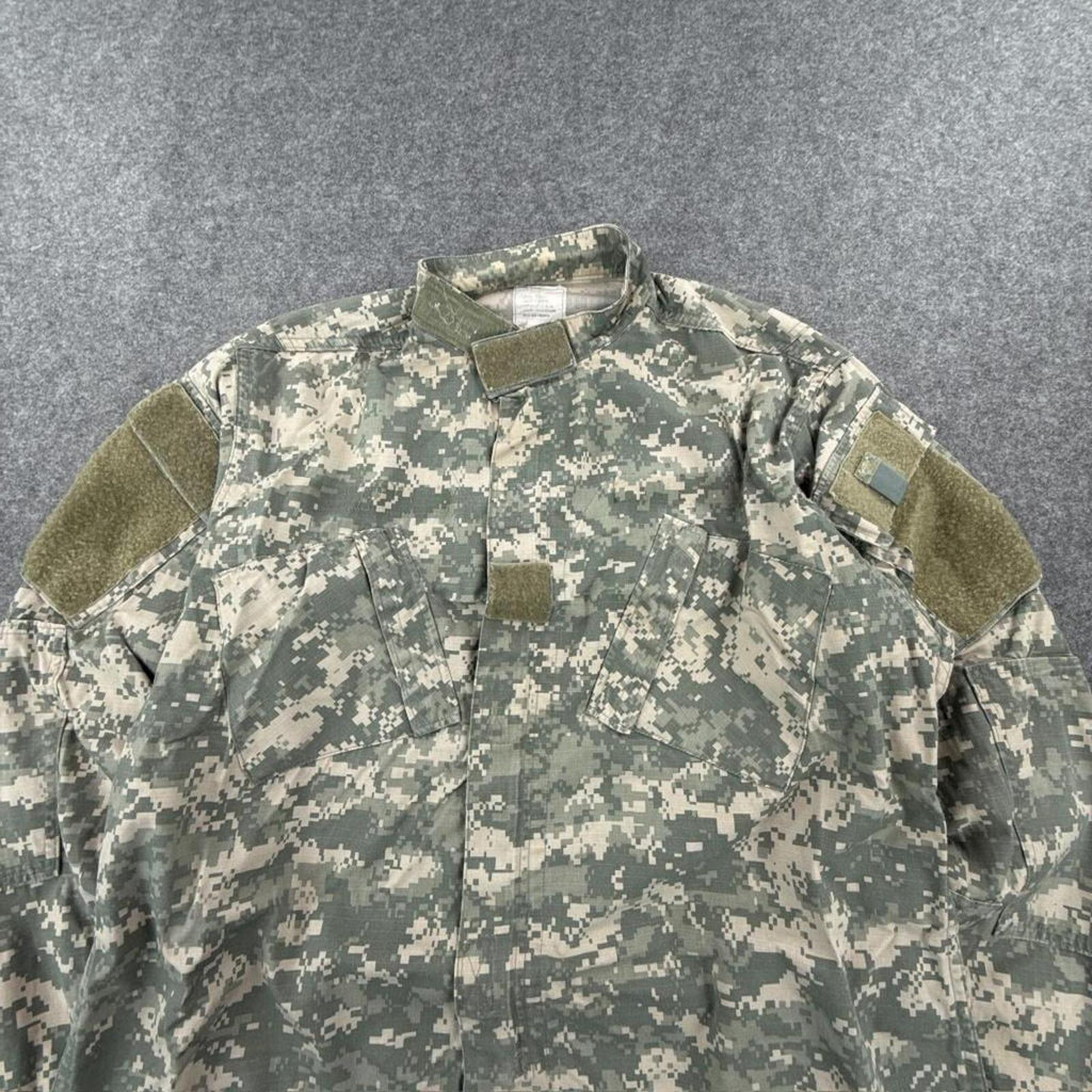 Khaki green camouflage jacket