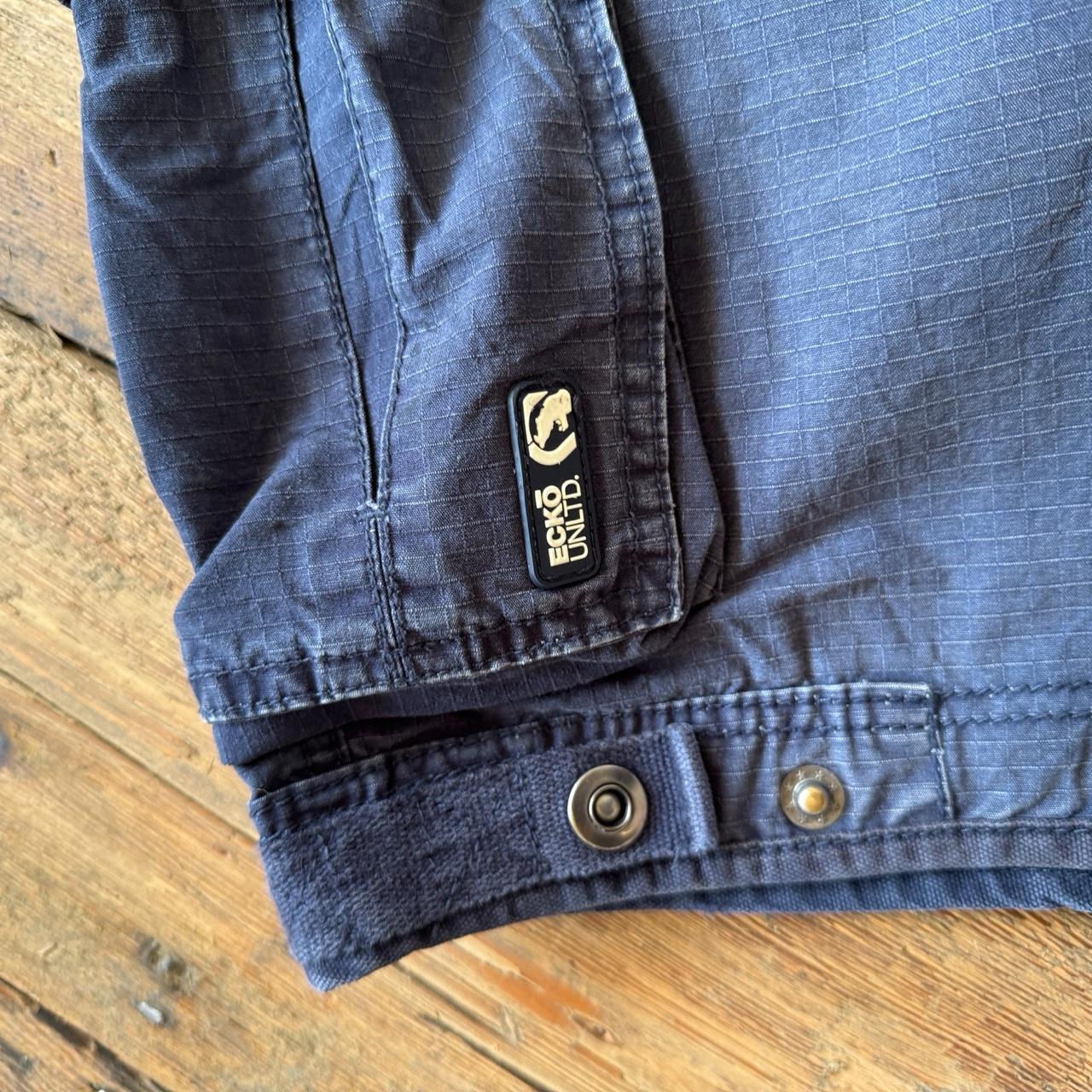 Ecko Unltd. Navy Cargo Shorts with Adjustable Straps Size 32