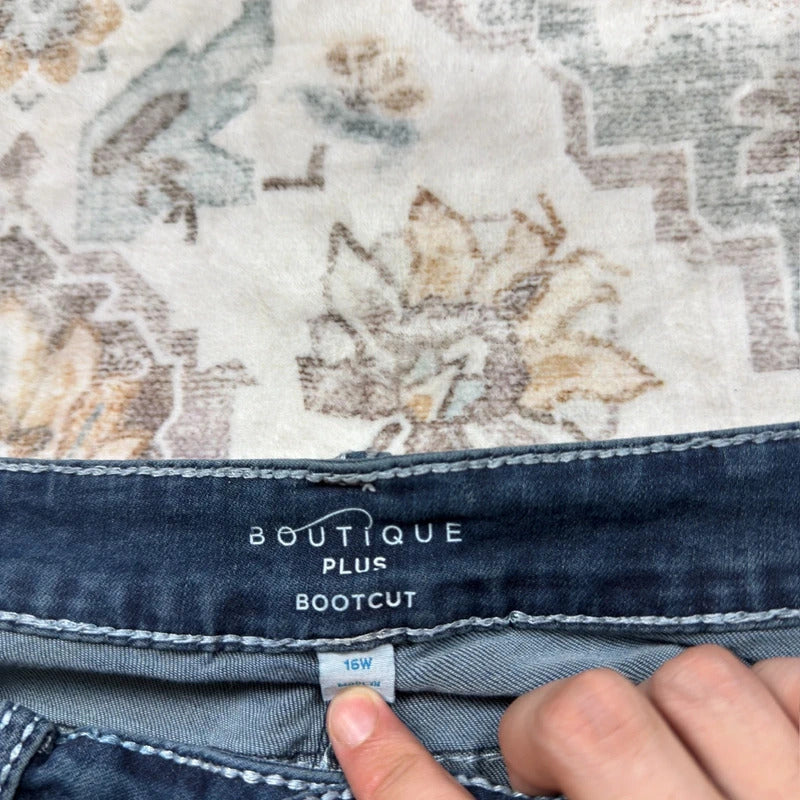 Boutique Bootcut Plus Y2K Jeans with Embroidery Pockets