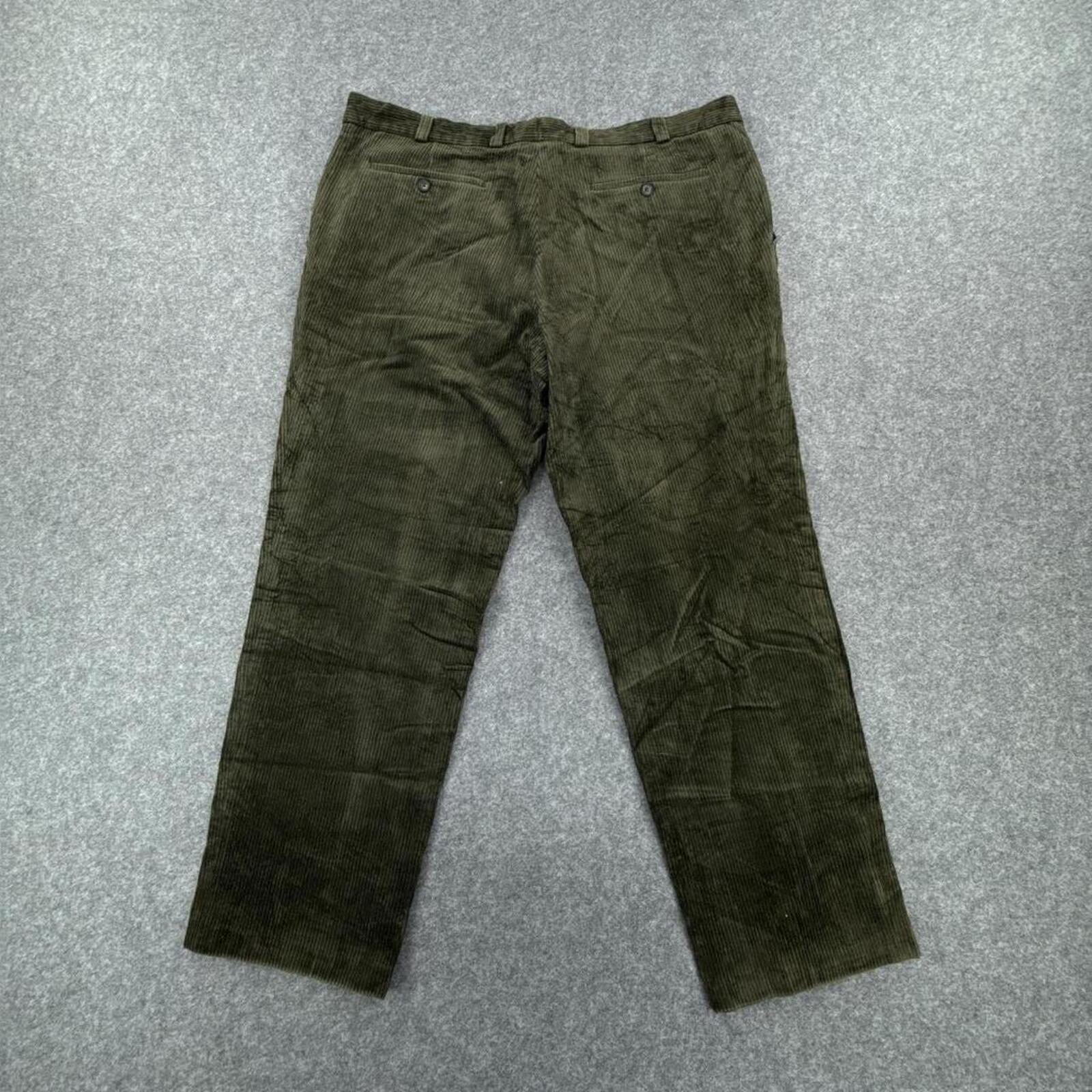 Green corduroy trousers #corduroytrousers