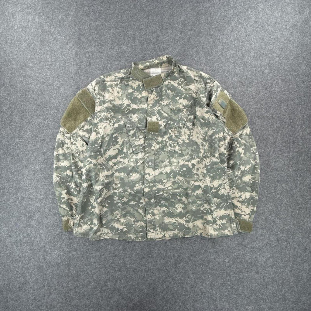 Khaki green camouflage jacket