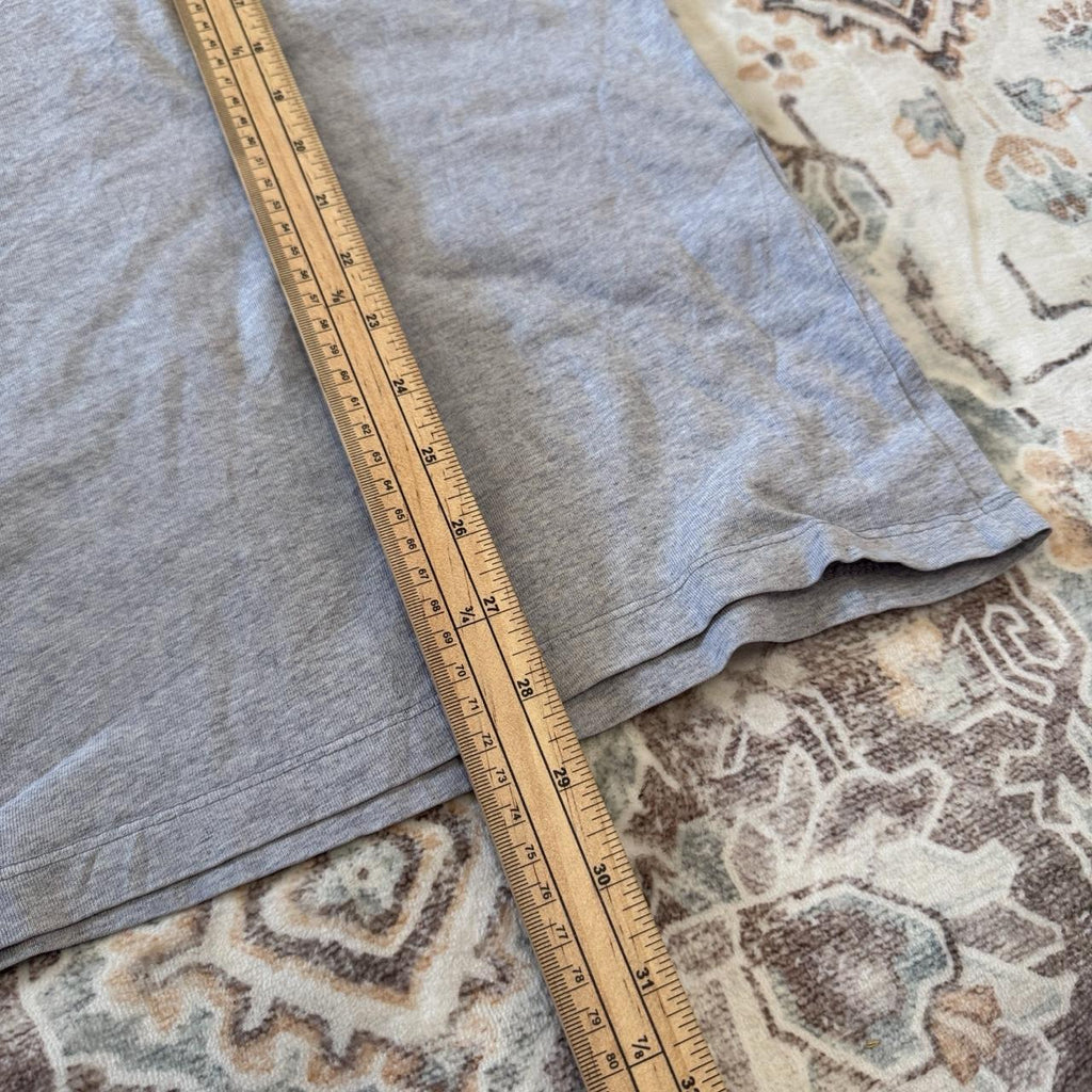 Levi’s Gray T-Shirt Size M
