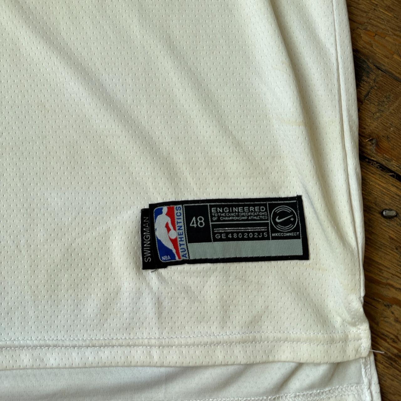 Nike NBA LeBron James Lakers Jersey in White Size 48