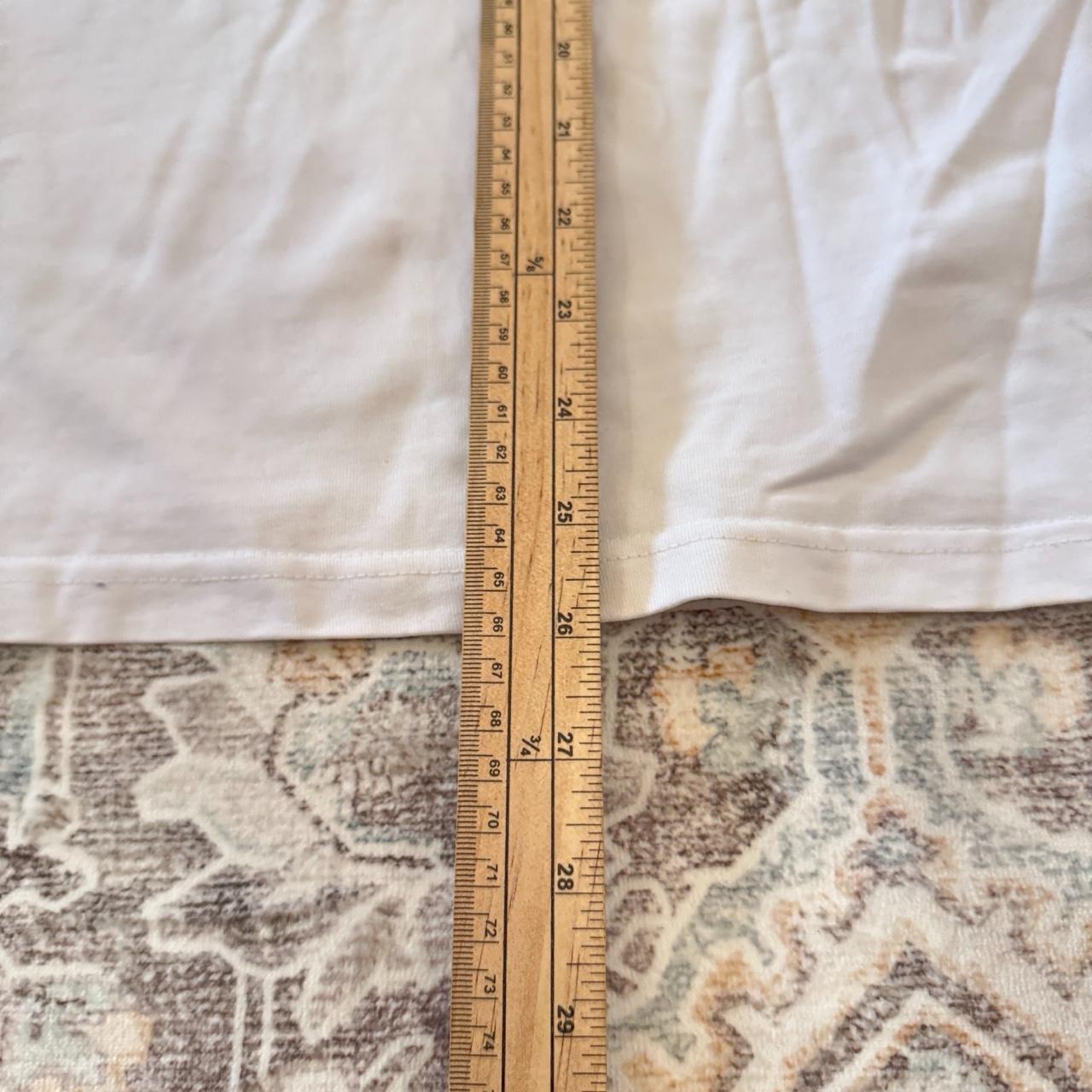 Trap Still Runnin T-Shirt in White Size L