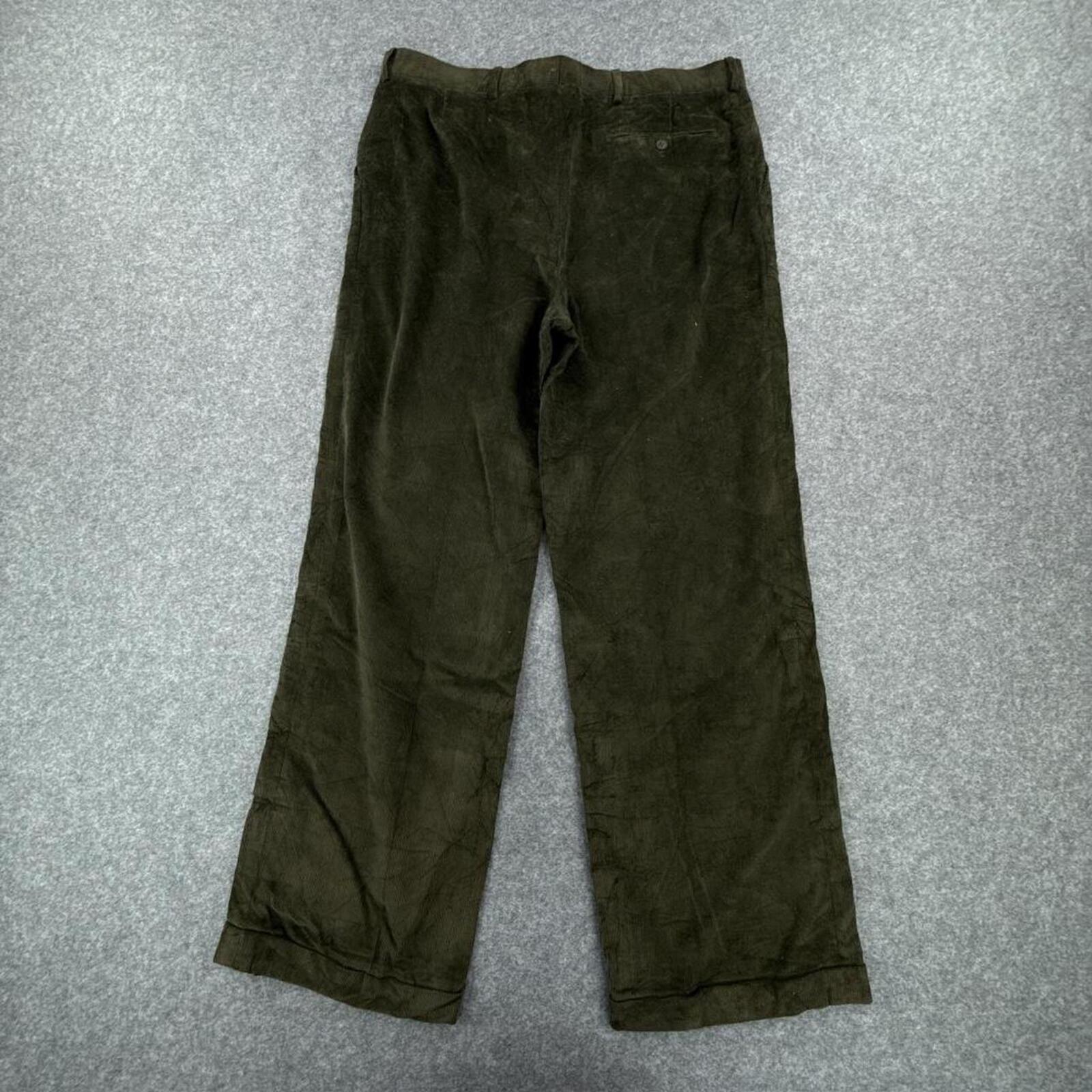 Dark Green corduroy trousers #corduroytrousers