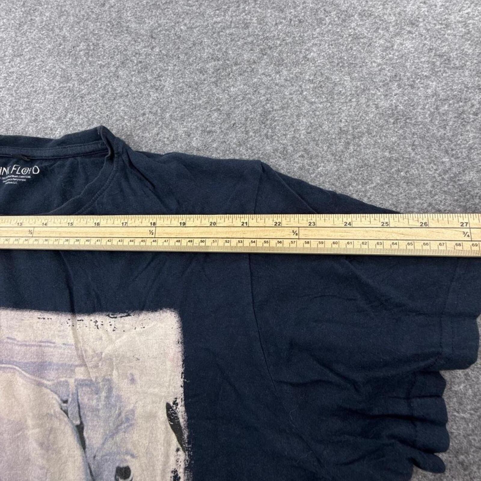 Pink Floyd space graphic tee