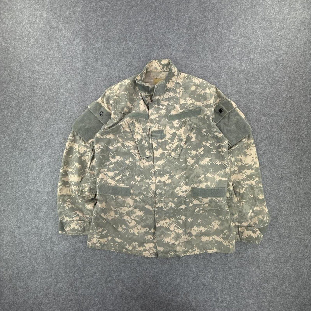 Camo military jacket #militaryinspired