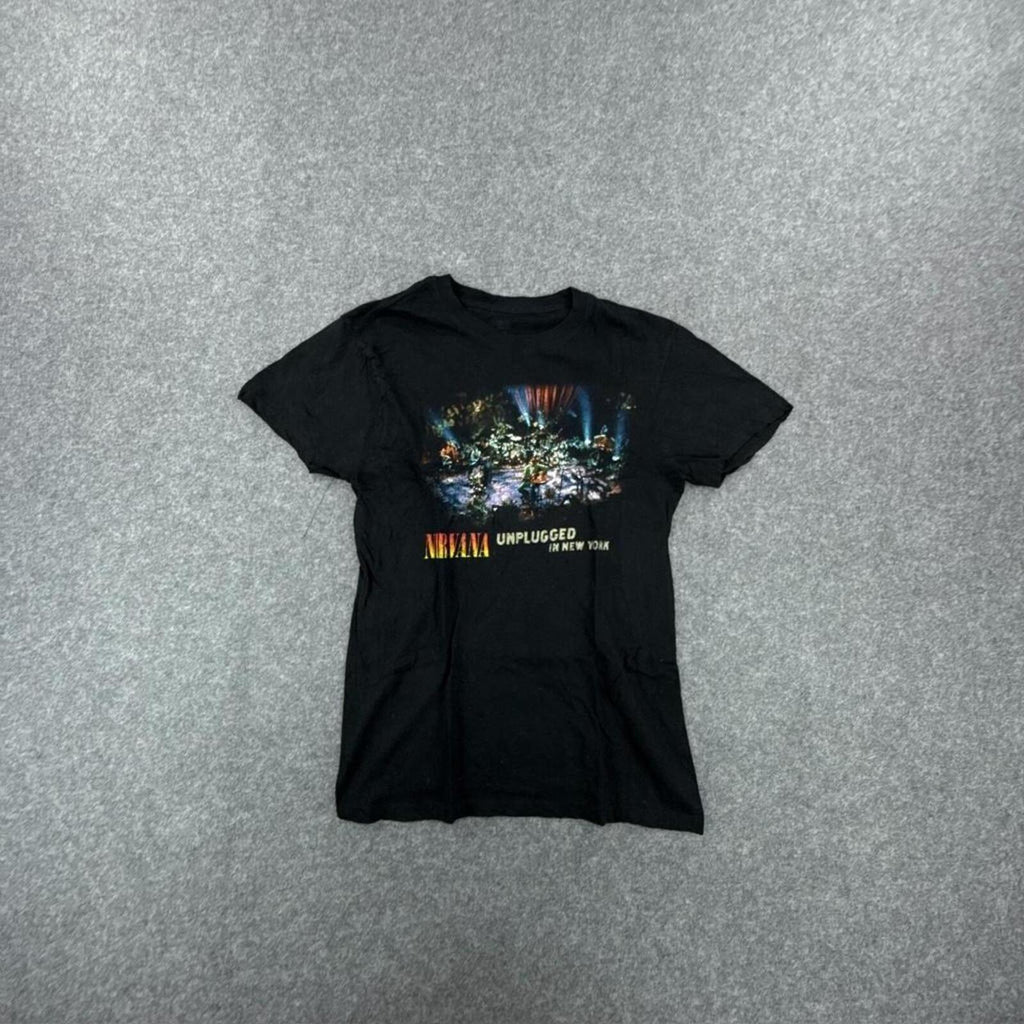 Black Nirvana Unplugged 1994 T-shirt #grunge #bandtee