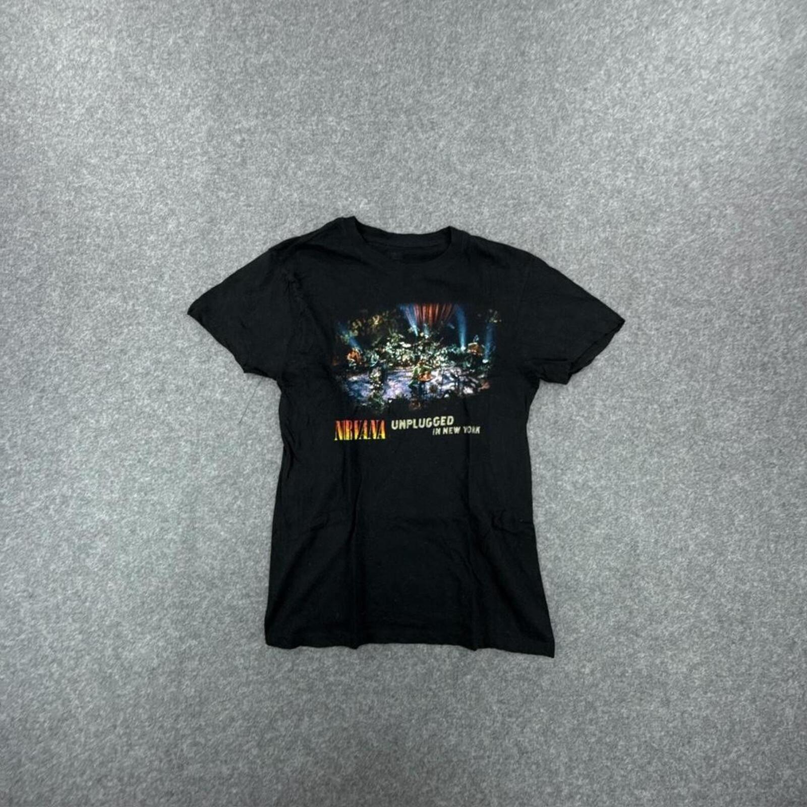 Black Nirvana Unplugged 1994 T-shirt #grunge #bandtee