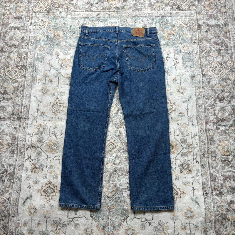 Levi’s 505 Regular Fit Medium Wash Jeans W38 L30