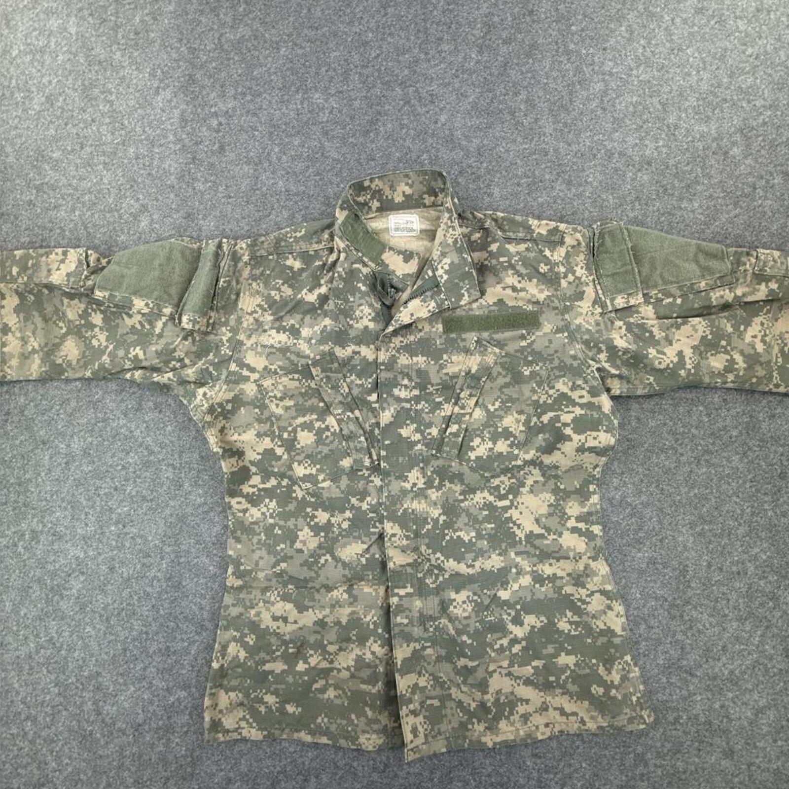 Khaki & green camo jacket with a relaxed fit #camofashion