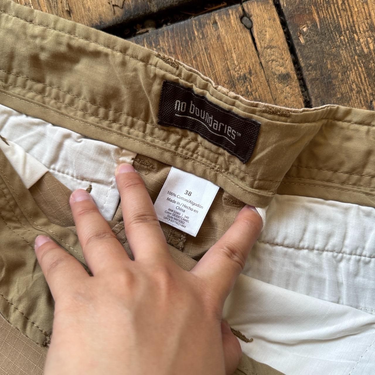 No Boundaries Khaki Cargo Shorts W38