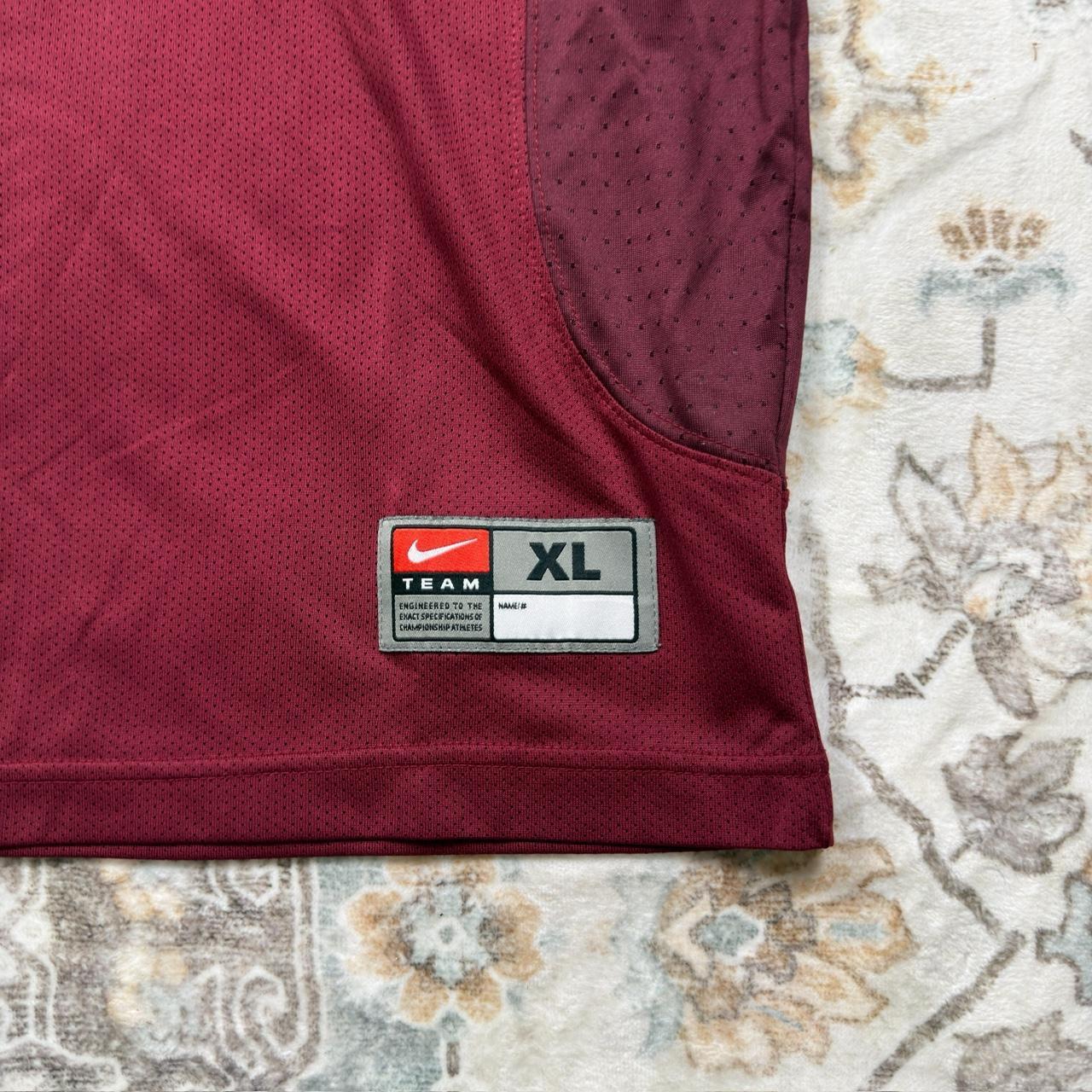 Nike Fit Dry Cropped Jersey in Burgundy Size XL