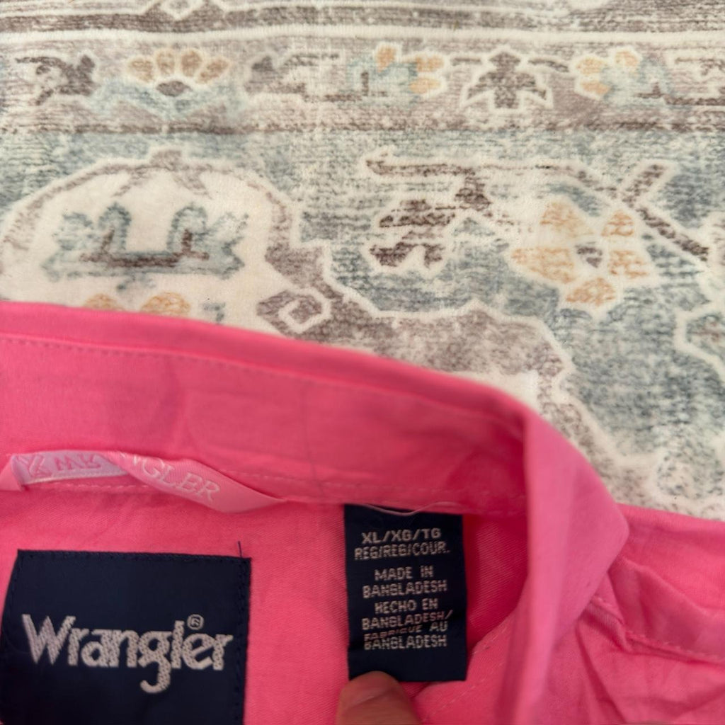 Wrangler Hot Pink Button-up Long-sleeved Shirt Size XL