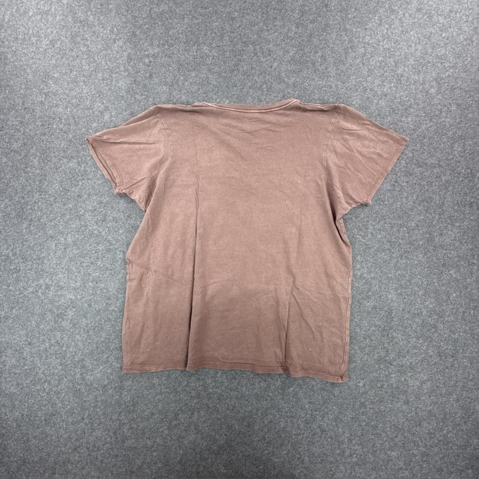 Brown O'Neill surfing t-shirt
