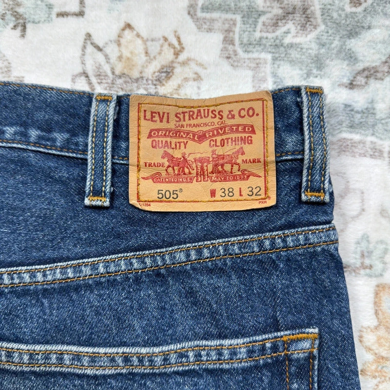Levi’s 505 Regular Fit Jeans W38 L32