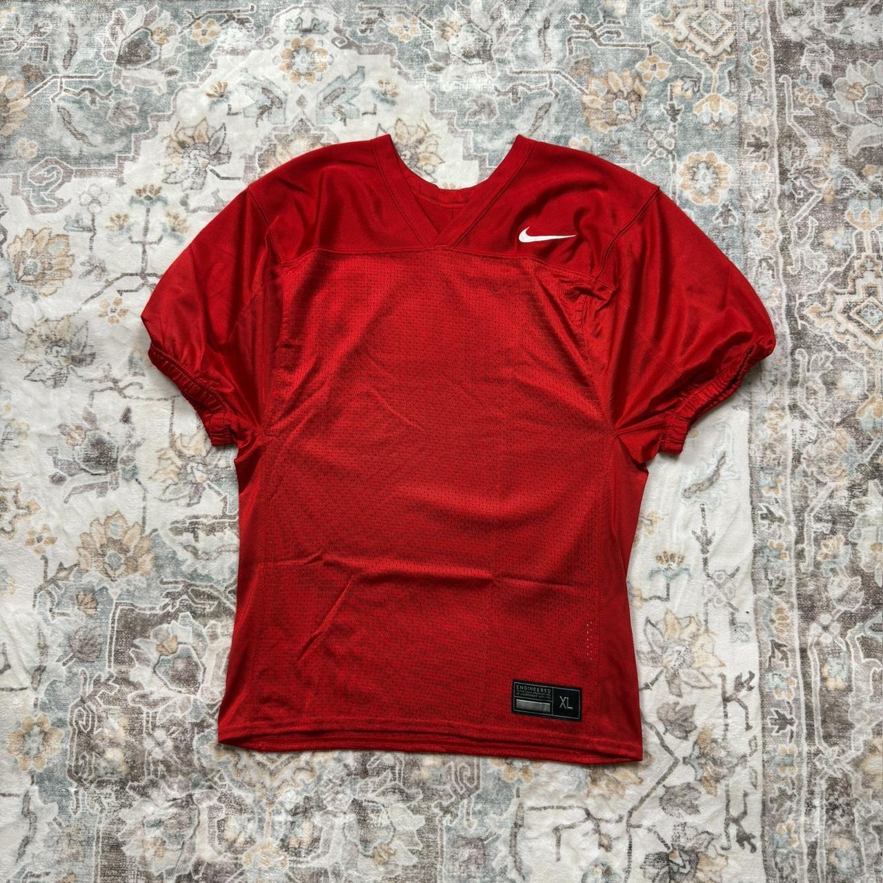 Nike Women’s Football Jersey in Red Size XL