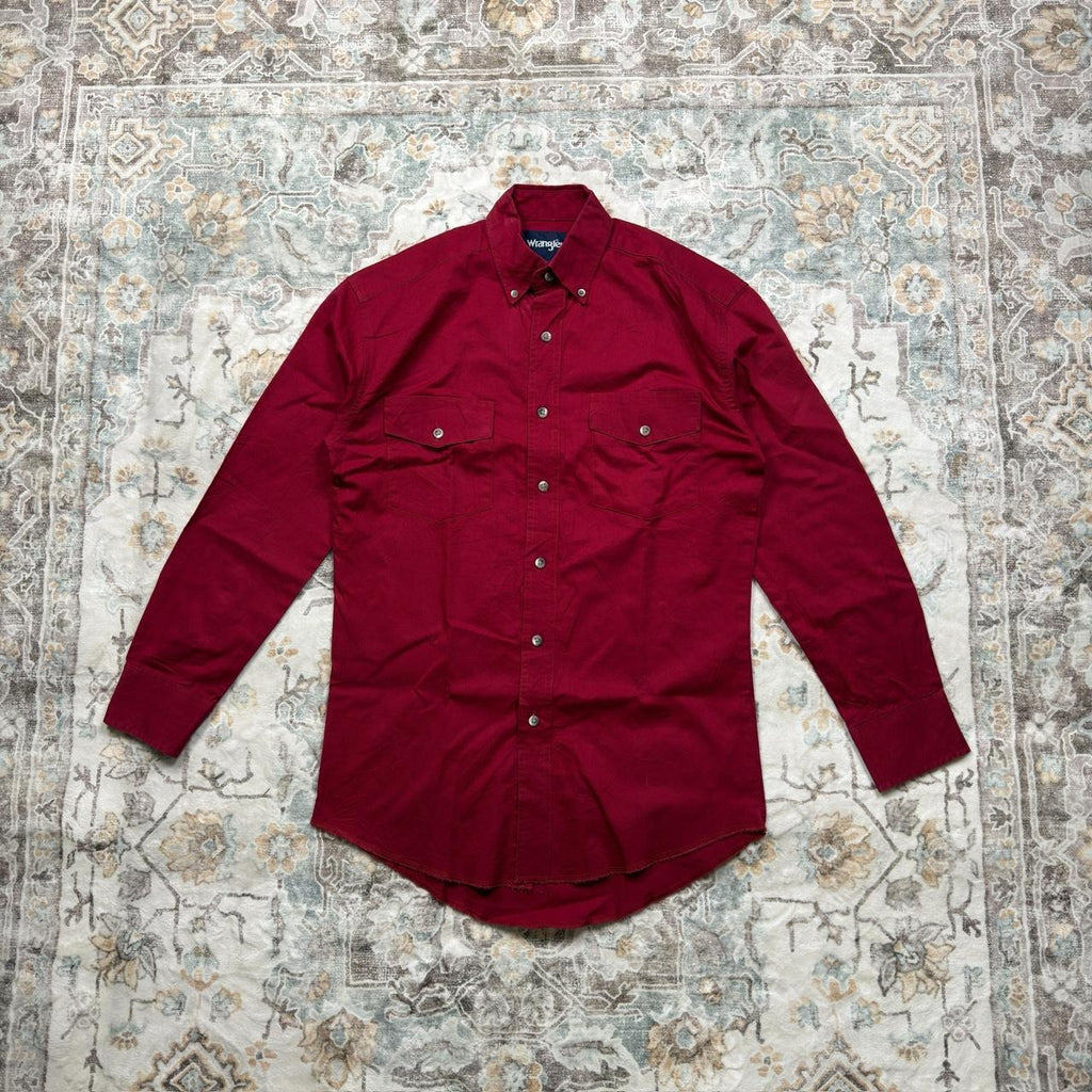 Wrangler Button-up Long-sleeved Shirt in Red Size S