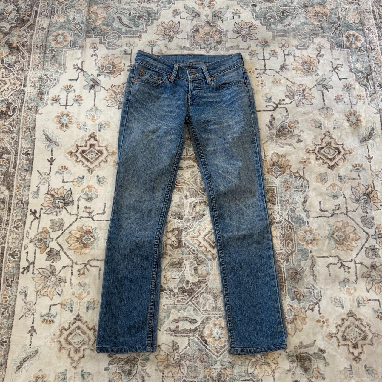 Levi's Medium Wash Jeans W24