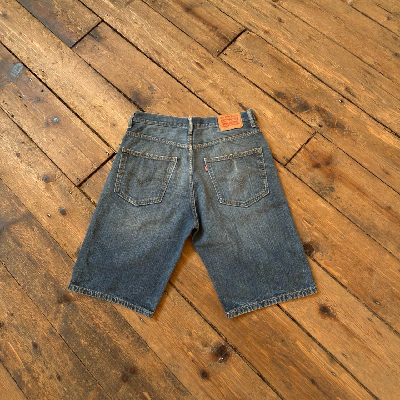 Levi's 569 Dark Wash Denim Shorts W33