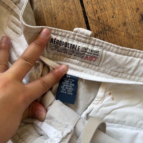 Aeropostale A87 Cream Cargo Shorts W34