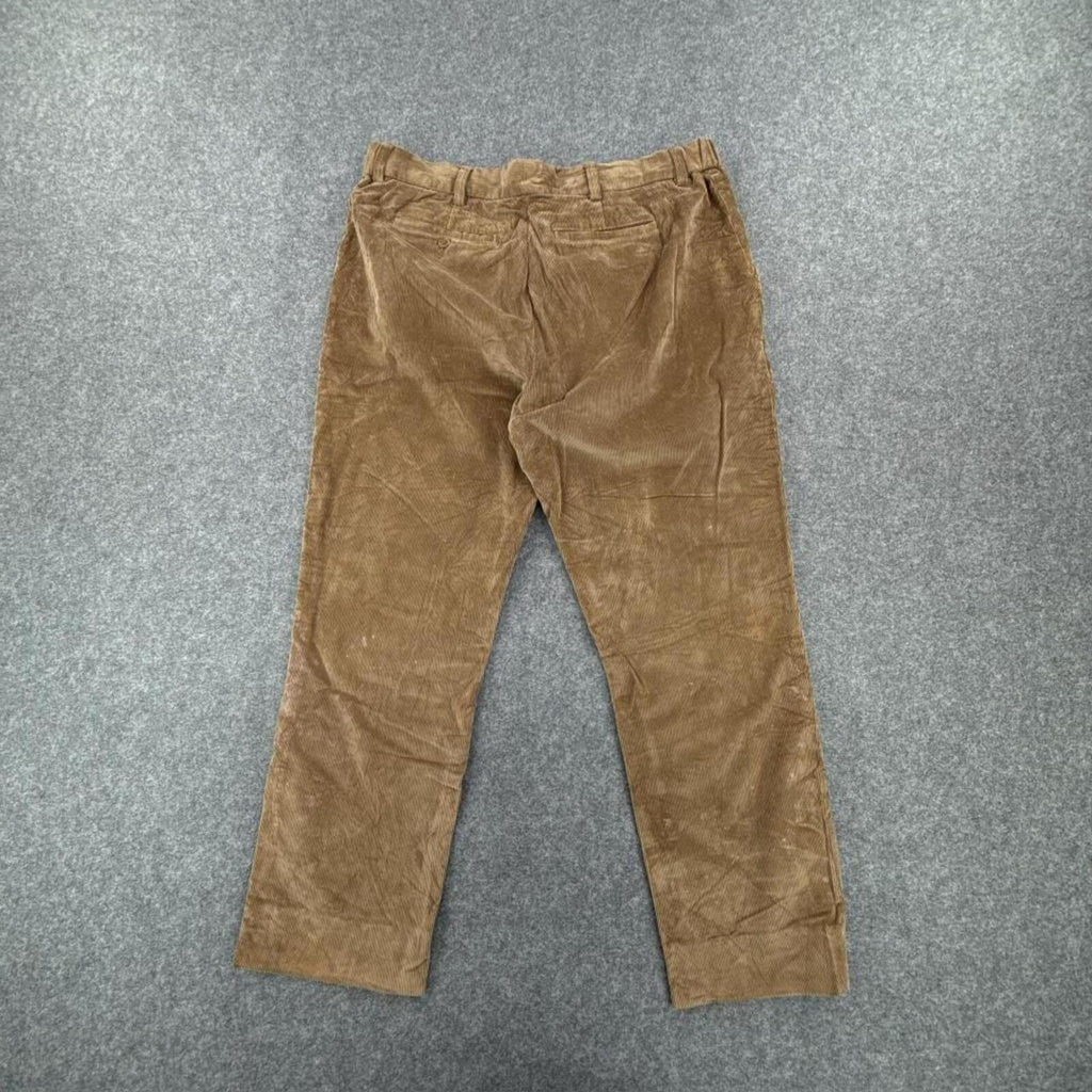 Tan corduroy trousers #corduroytrousers