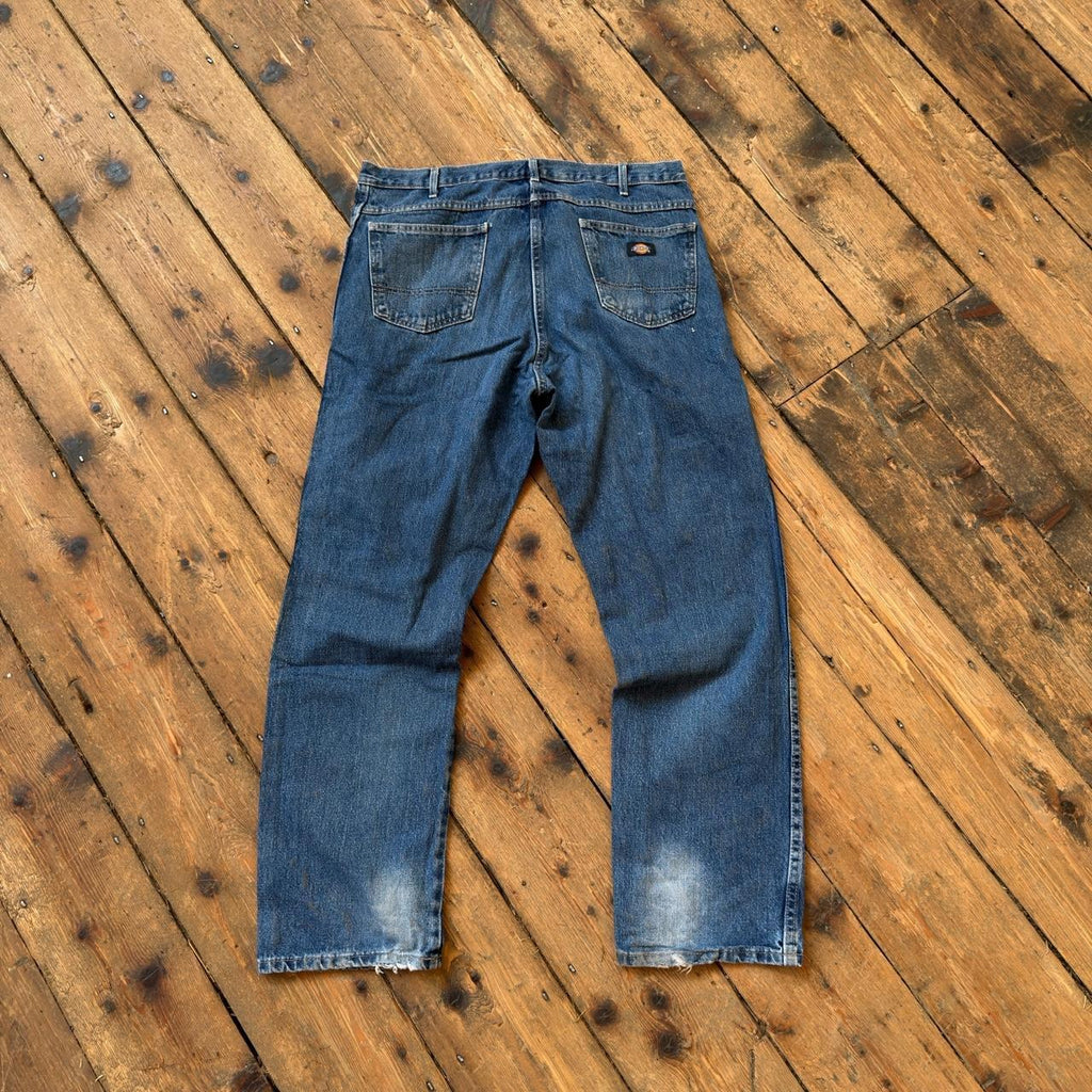 Dickies Relaxed Fit Medium Wash Blue Jeans W37