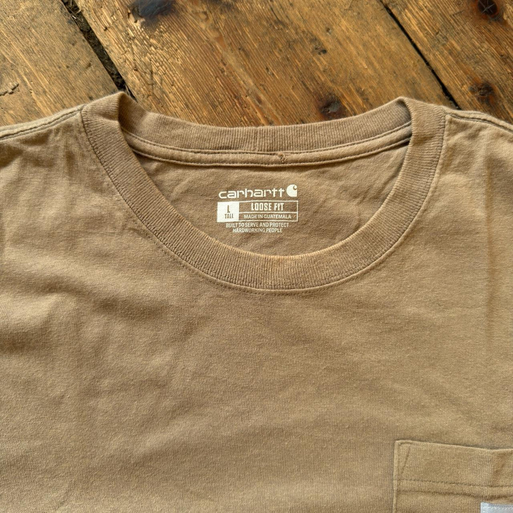 Carhartt Loose Fit Short Sleeved T-Shirt with Front Pocket in Tan Size L