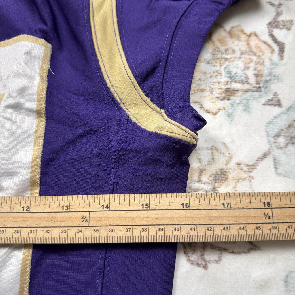 Under Armour Minnesota Vikings Jersey in Purple Women’s Size L